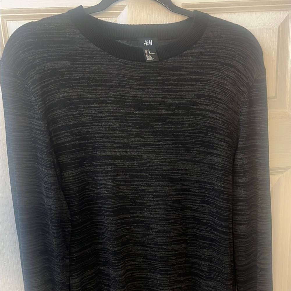 H&M Charcoal and Black Knit Pullover